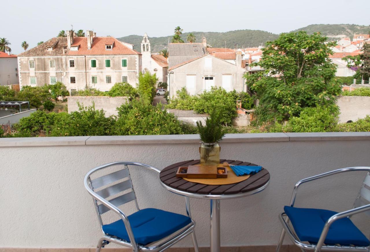 Apartments Dilk Vis Exterior foto