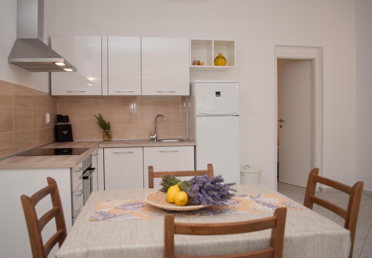 Apartments Dilk Vis Exterior foto