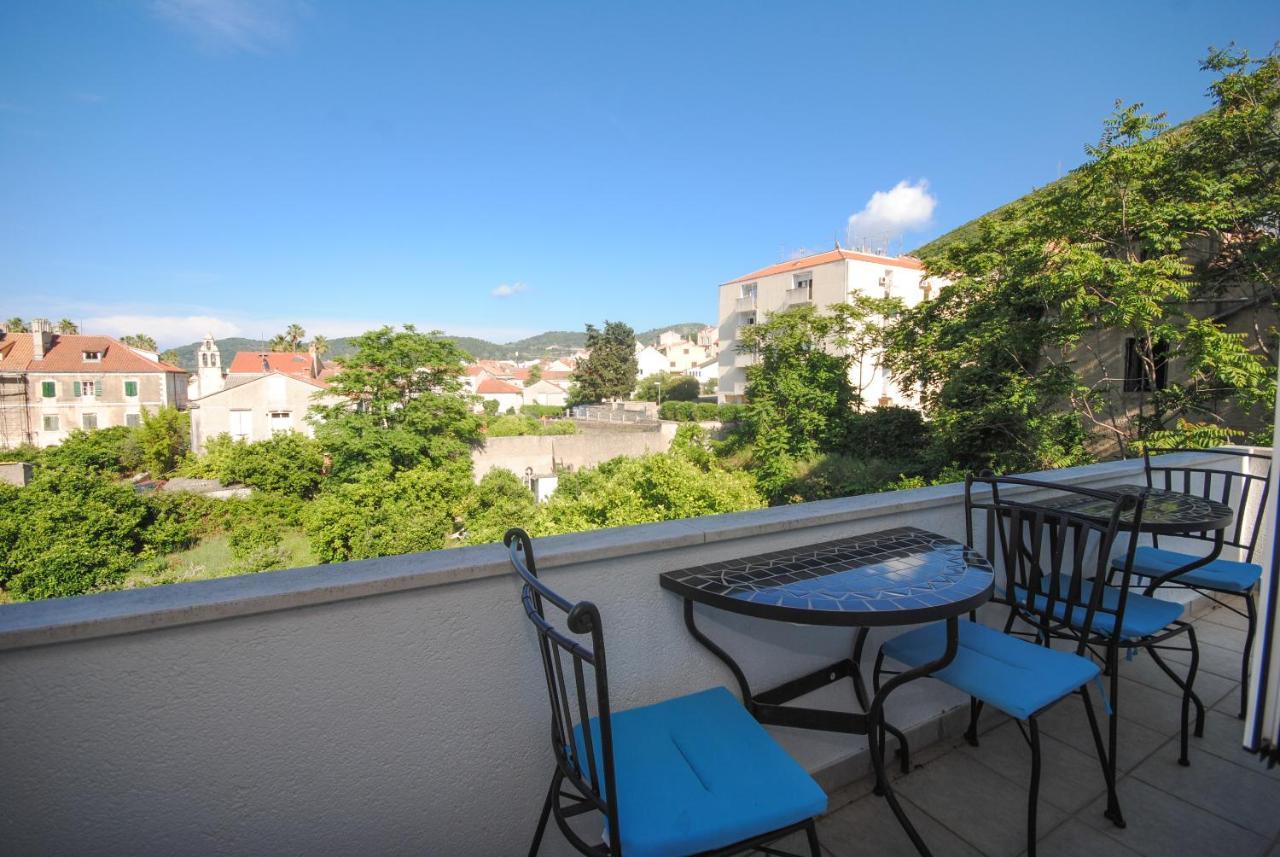 Apartments Dilk Vis Exterior foto