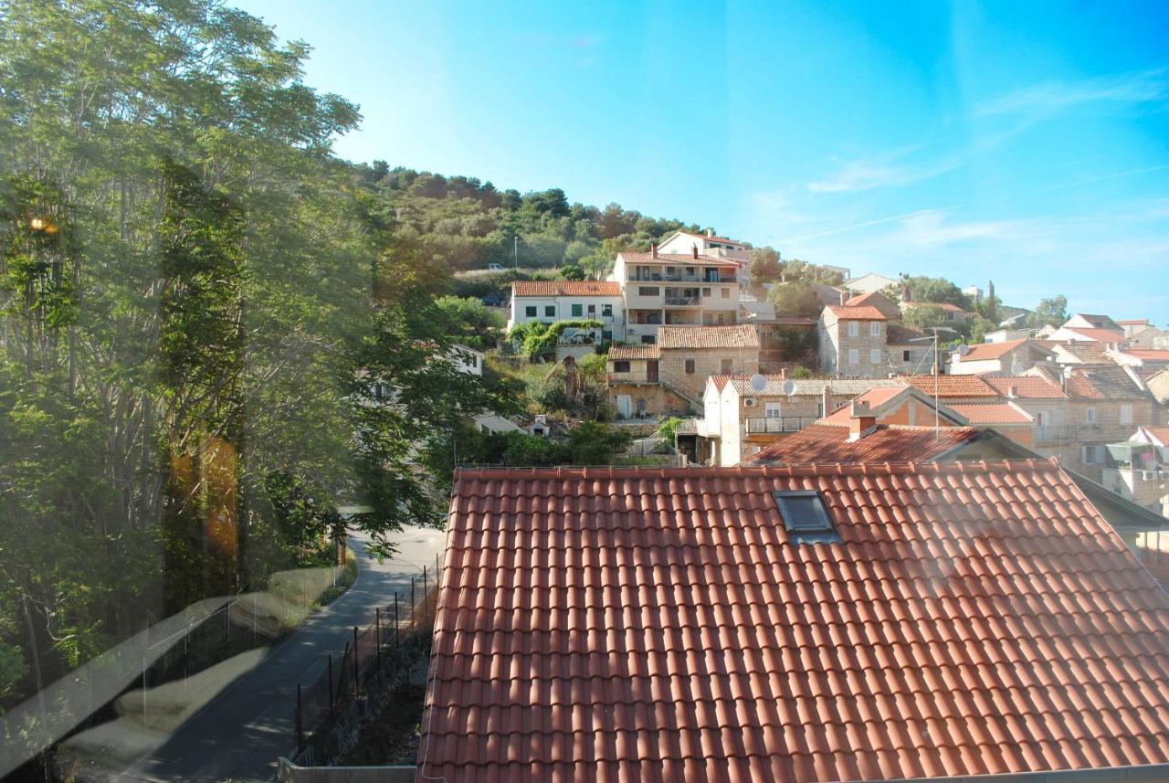Apartments Dilk Vis Exterior foto